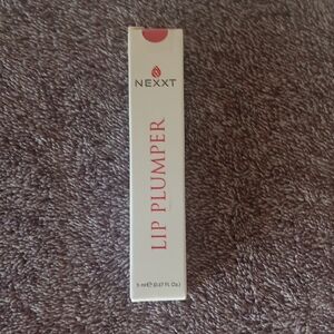 NEXXT Lip Plumper New In Box